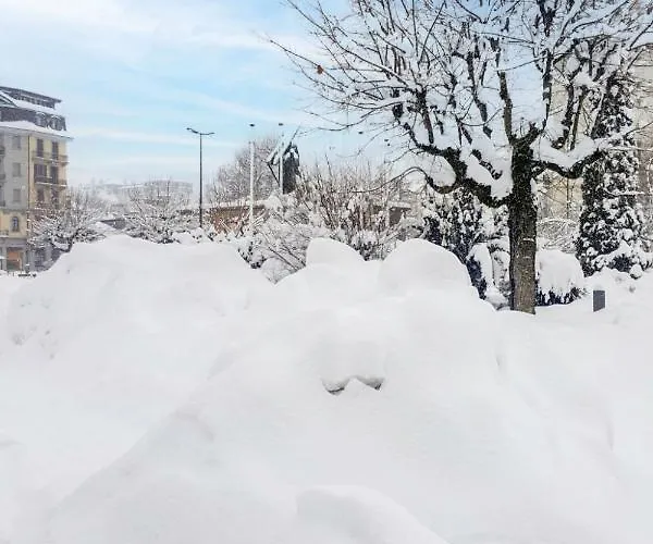 Le Triolet-6 By Interhome